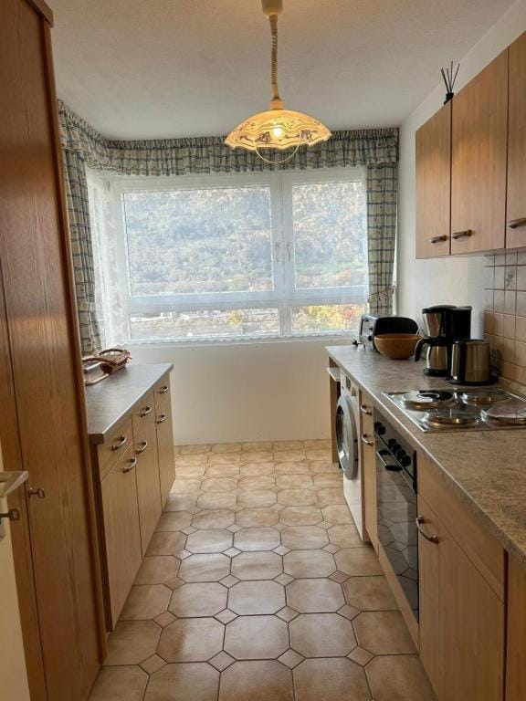 98, Bergblick, 2 Schlafzimmer, Dusche , WC, Küche, Wohnzimmer Apartment in Bad Reichenhall