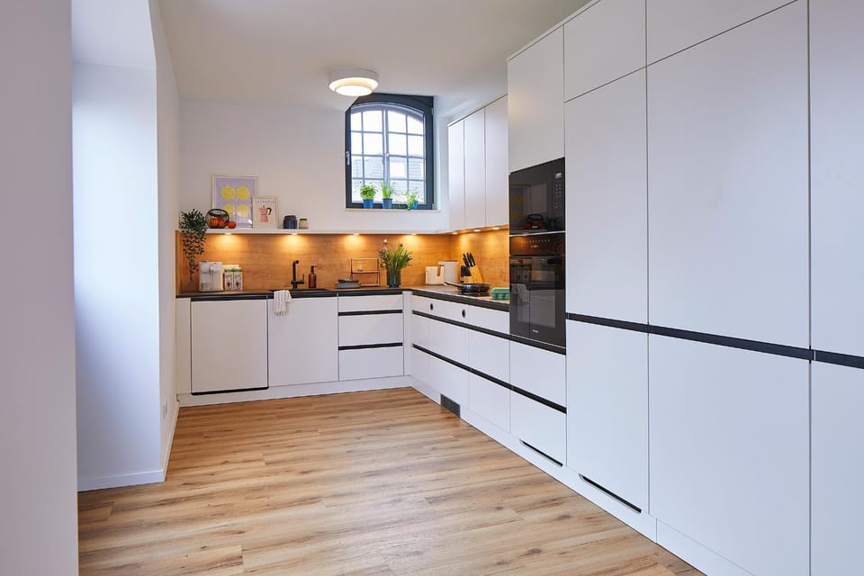 Coffee/tea facilities, stove, washing machine, kitchen