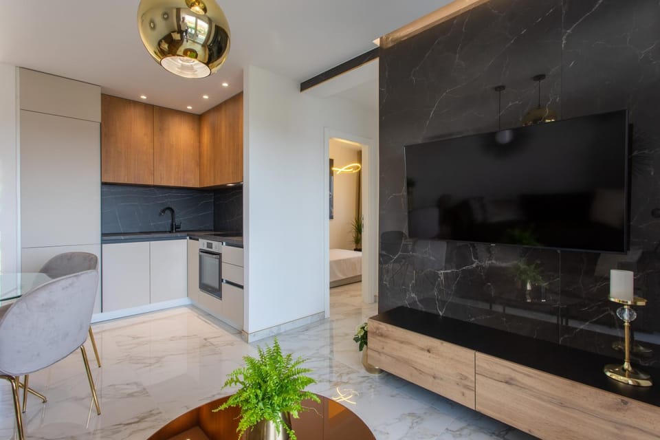 Kitchen or kitchenette, Living room