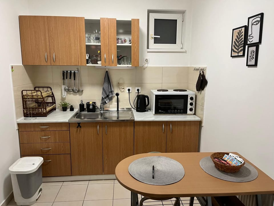 Cozy Nook Apartment in Novi Sad