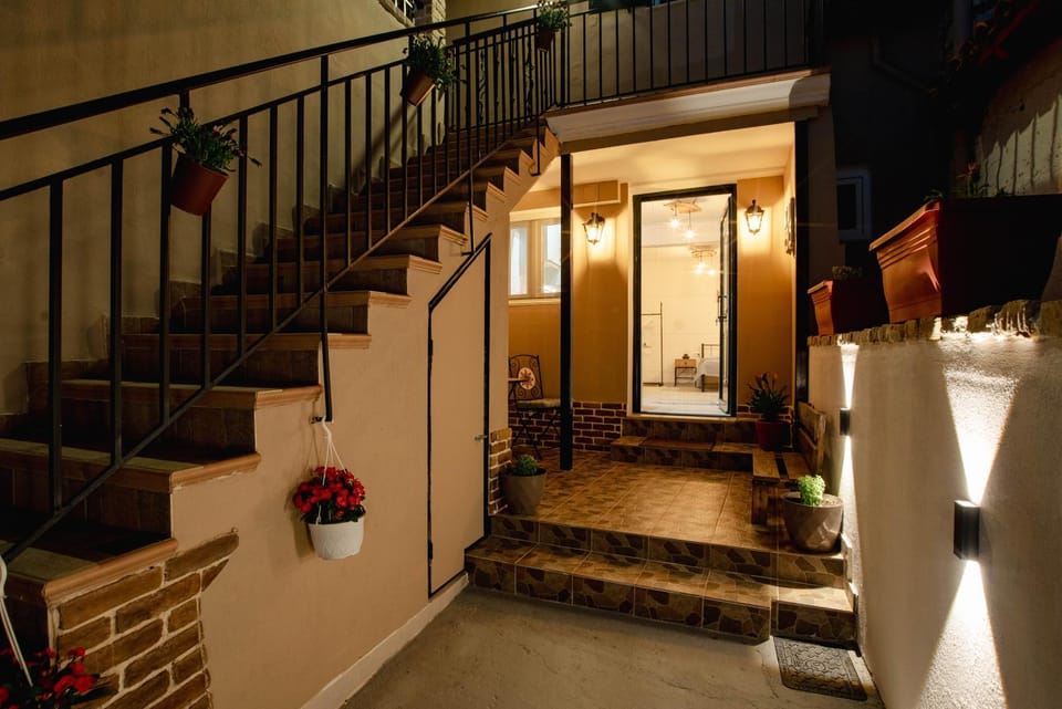 Property building, Facade/entrance