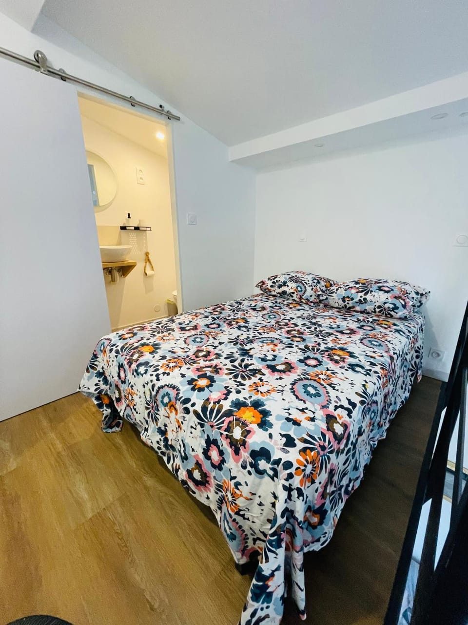 Superbe Loft 2 niveaux Comédie Gare Apartment in Montpellier