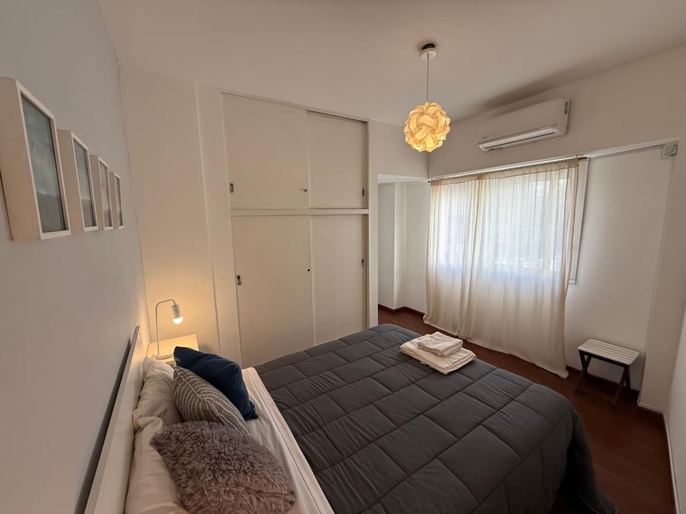 towels, air conditioner