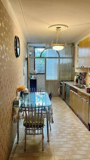 Family Apartment near the metro Apartment in Yerevan