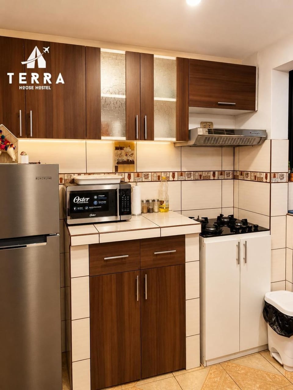 Kitchen or kitchenette, dishwasher, minibar, oven