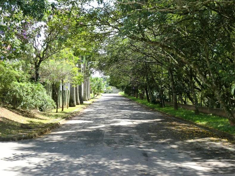 Pousada - Flat - Kitnet - Mobiliada, Confortável e Perto de Tudo House in Atibaia