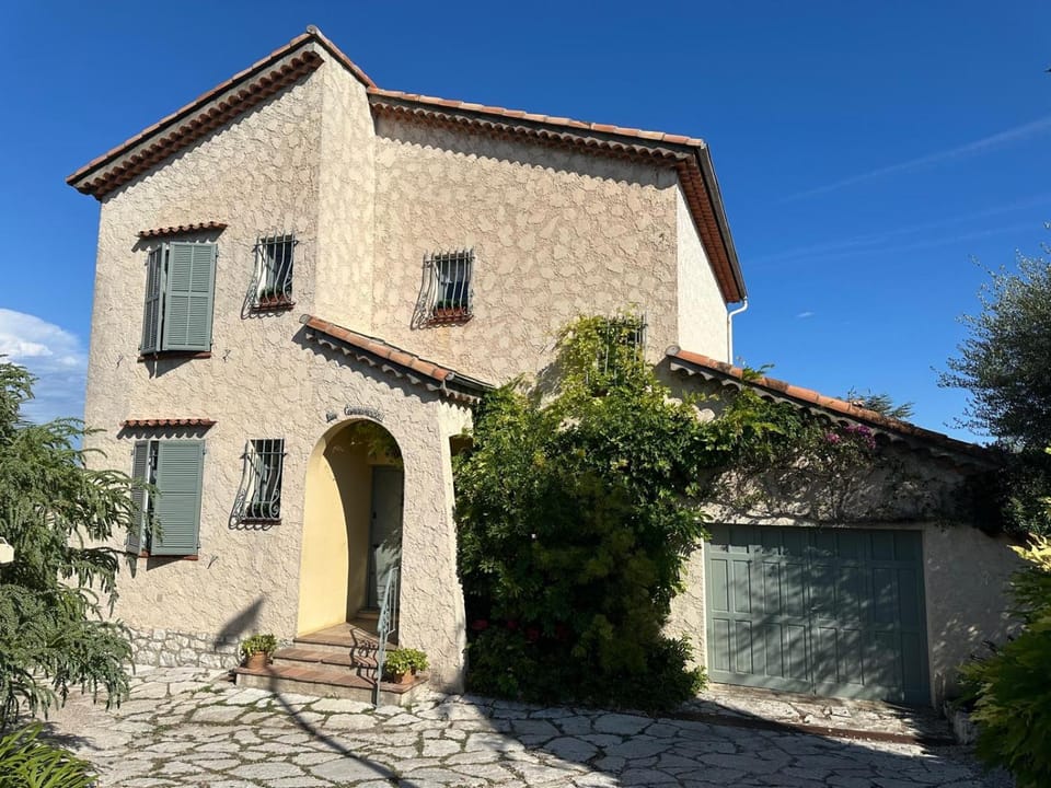 Villa Lou Carou - Vue mer et Baie de Nice Villa in Cagnes-sur-Mer