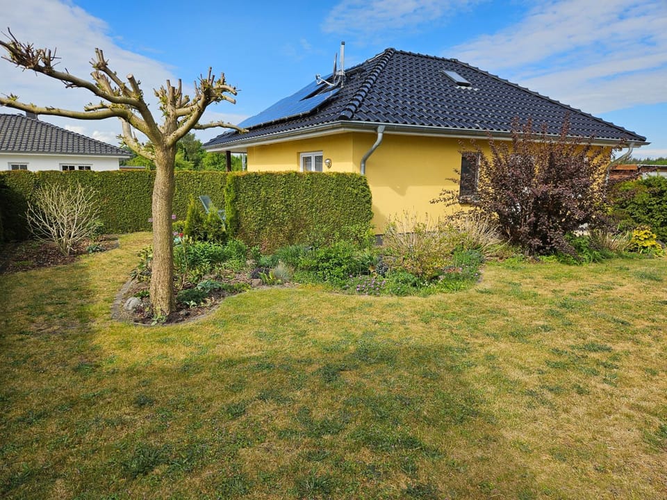 Property building, Garden