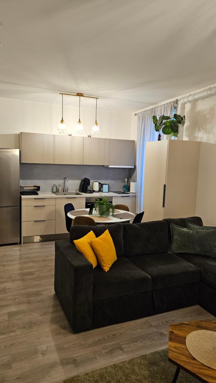 Kitchen or kitchenette, Seating area