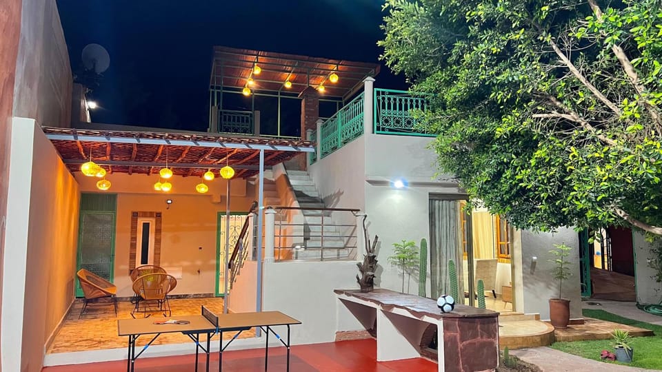 Property building, Patio, Day, Garden, Garden, View (from property/room), Balcony/Terrace, Dining area, Garden view