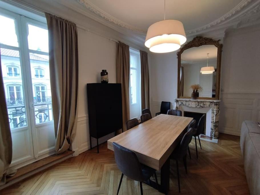 Logement familial hyper centre Apartment in Nancy