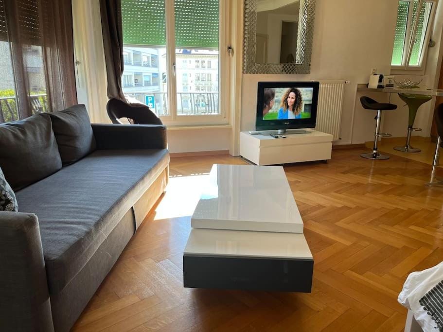 Appartement ensoleillé à Lausanne Centre Apartment in Lausanne