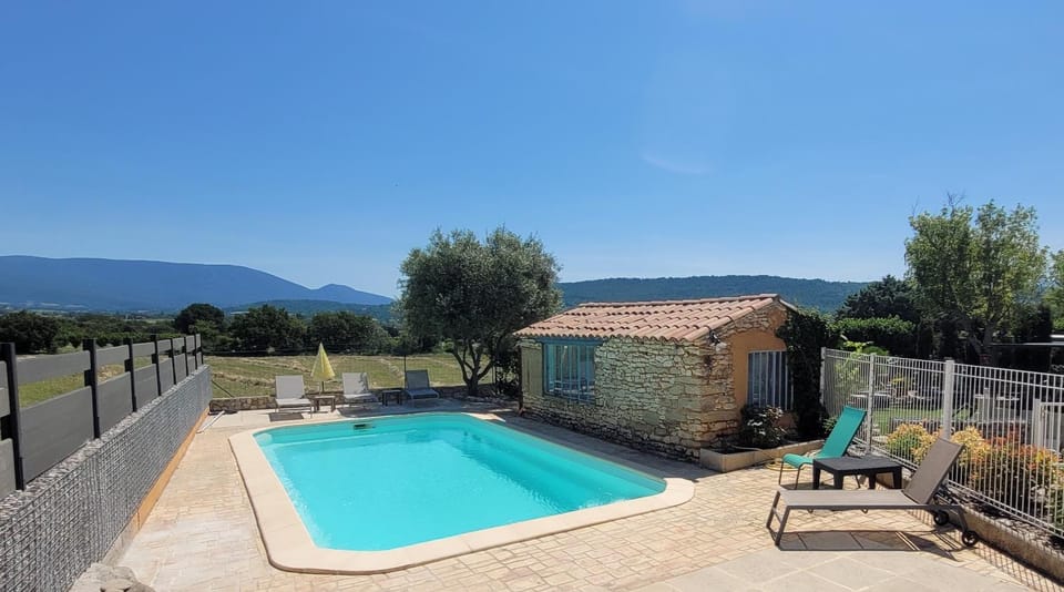 Spring, Day, Natural landscape, Mountain view, Pool view, Swimming pool, Swimming pool, sunbed