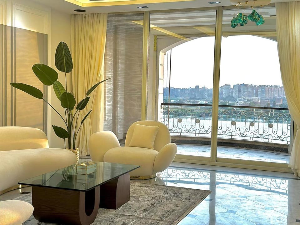 Nile view appt, Cornish Al Nile Apartment in Cairo Governorate