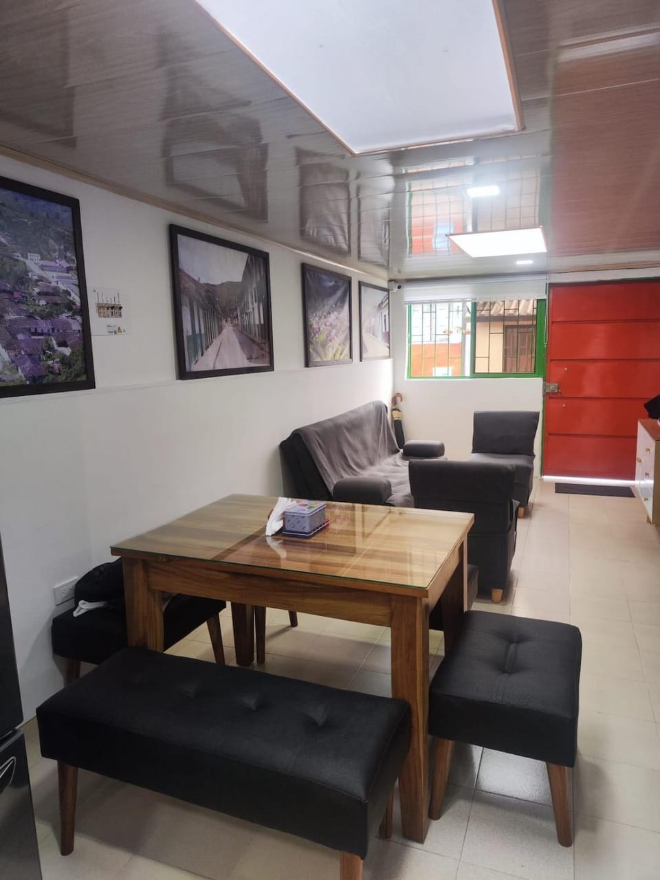 Living room, Seating area, Dining area