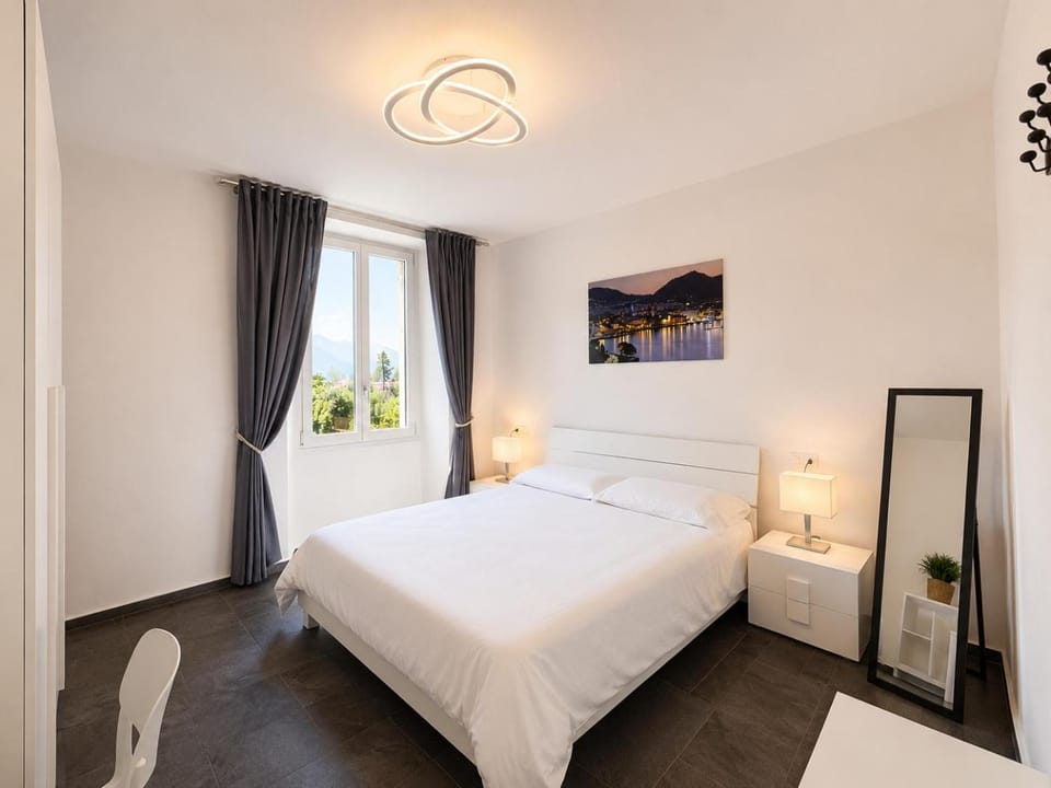 Bed, Summer, View (from property/room), Bedroom, Mountain view