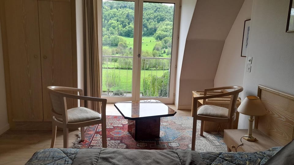 Chambre d'hôte la Maronne dans le Cantal Bed and Breakfast in Auvergne-Rhône-Alpes