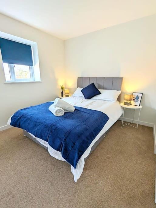 3-Bed, Sleeps 6, 3 Bath, Parking, WiFi House in Breckland District