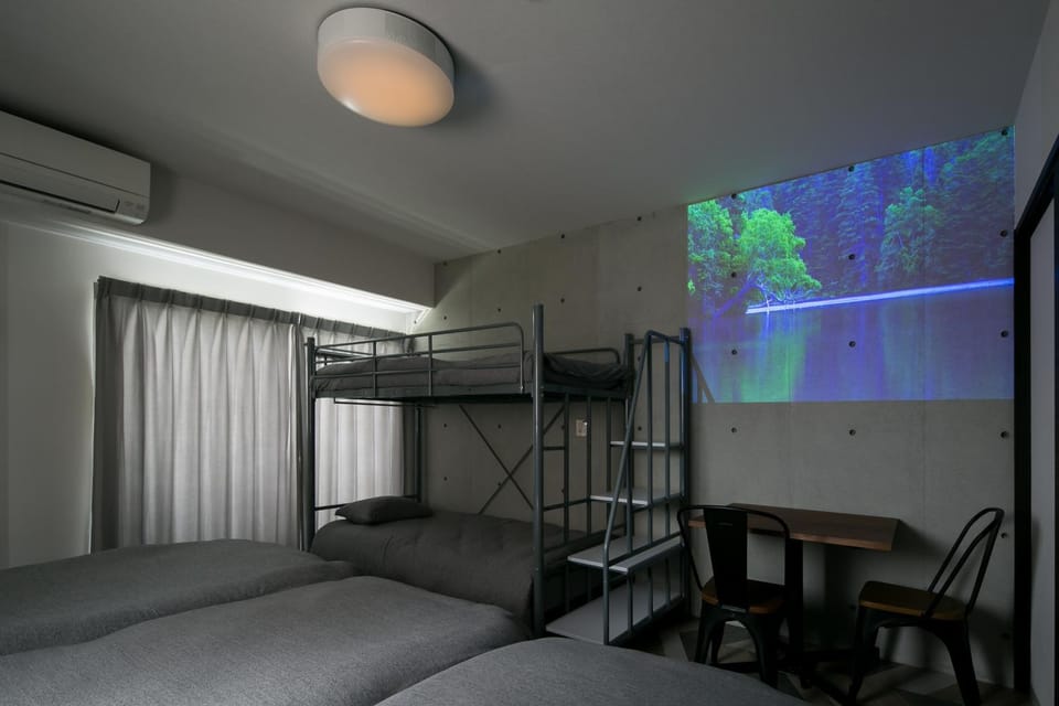 Photo of the whole room, Bedroom