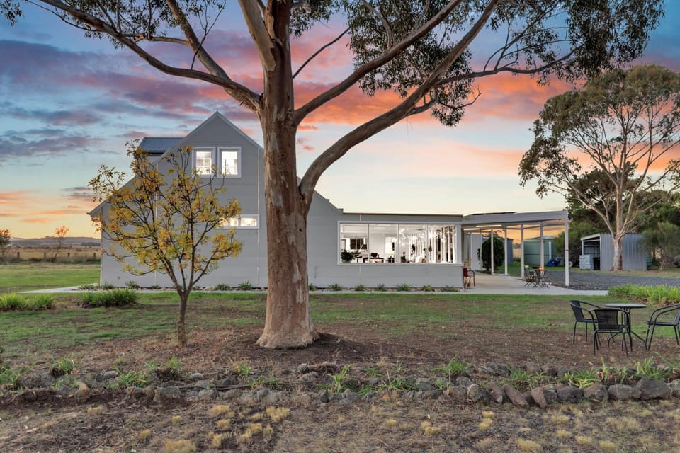 Property building, Garden
