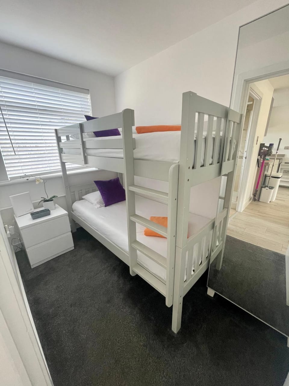 Look no further Gorgeous newly renovated contemporary chalet Sandown Bay Holiday Centre Apartment in Yaverland