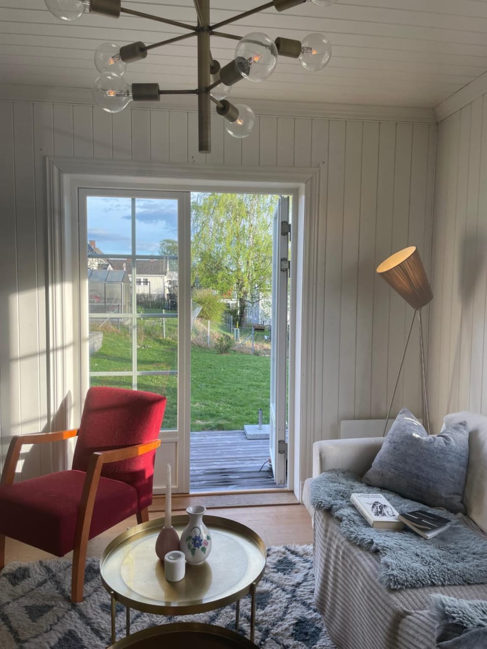 Living room, Garden view