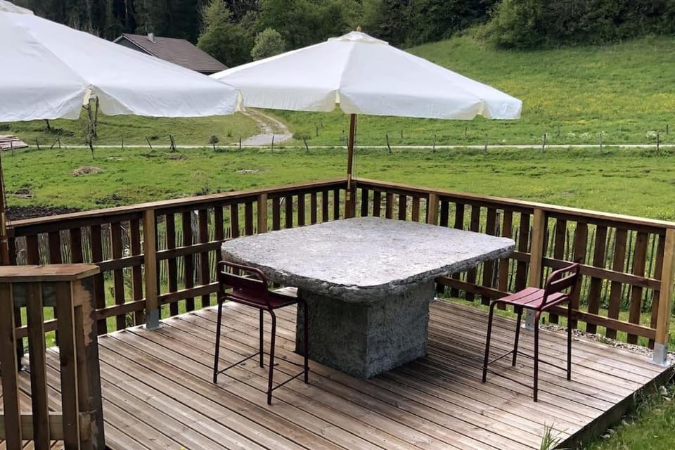 Patio, Spring, Day, Natural landscape, Garden, View (from property/room), Dining area, Garden view