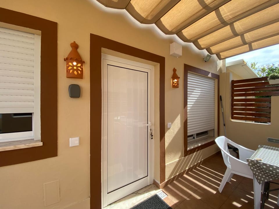 Villa ELTAEL - Miguel House - Warm Pool from April 2026- Facilities for Disabled Guests House in Vila Nova de Cacela