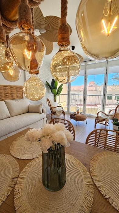 Balcony/Terrace, Living room, Seating area, Dining area