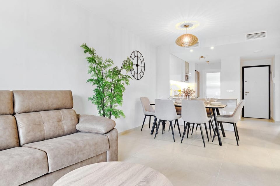 Seating area, Dining area