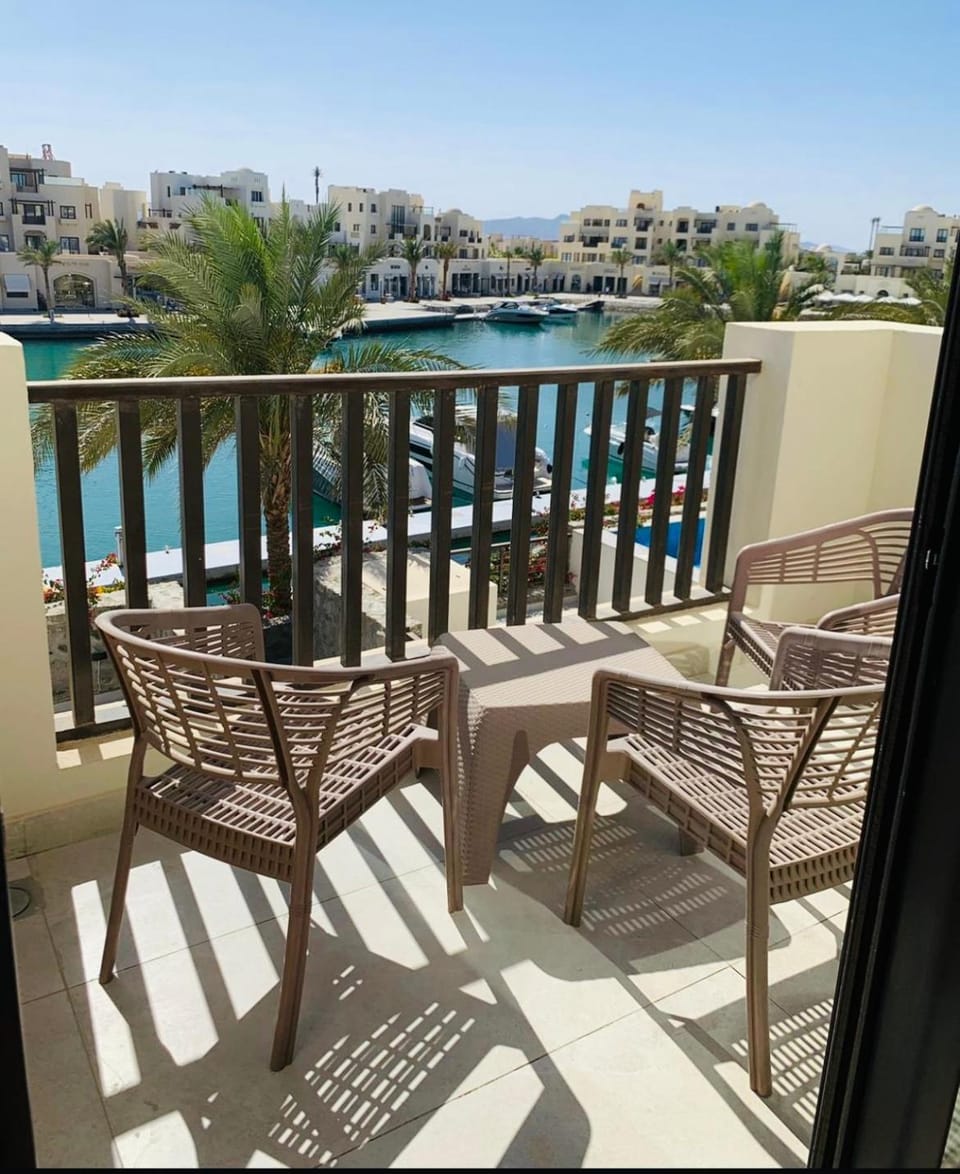 New apartment overlooking the marina in Elgouna Apartment in Hurghada