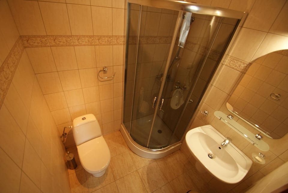 Shower, Toilet, Bathroom