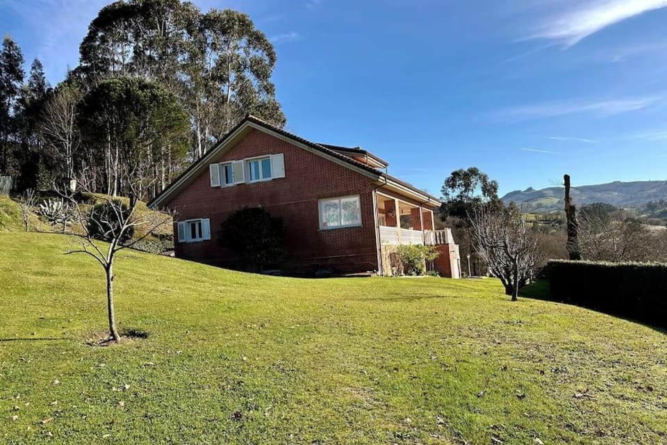Fantástica Casa en Ampuero House in Cantabria