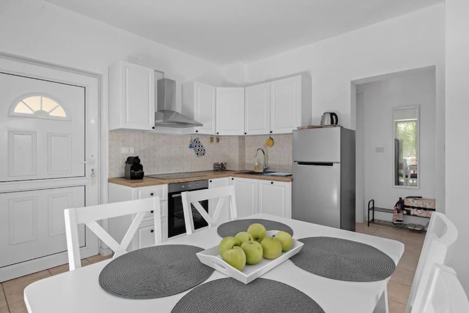 Apartment Marija Volme, nice apartment with garden Apartment in Banjole