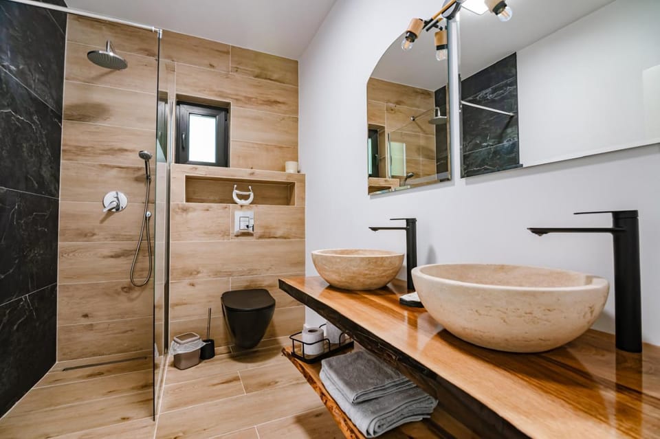 Shower, Bathroom, towels