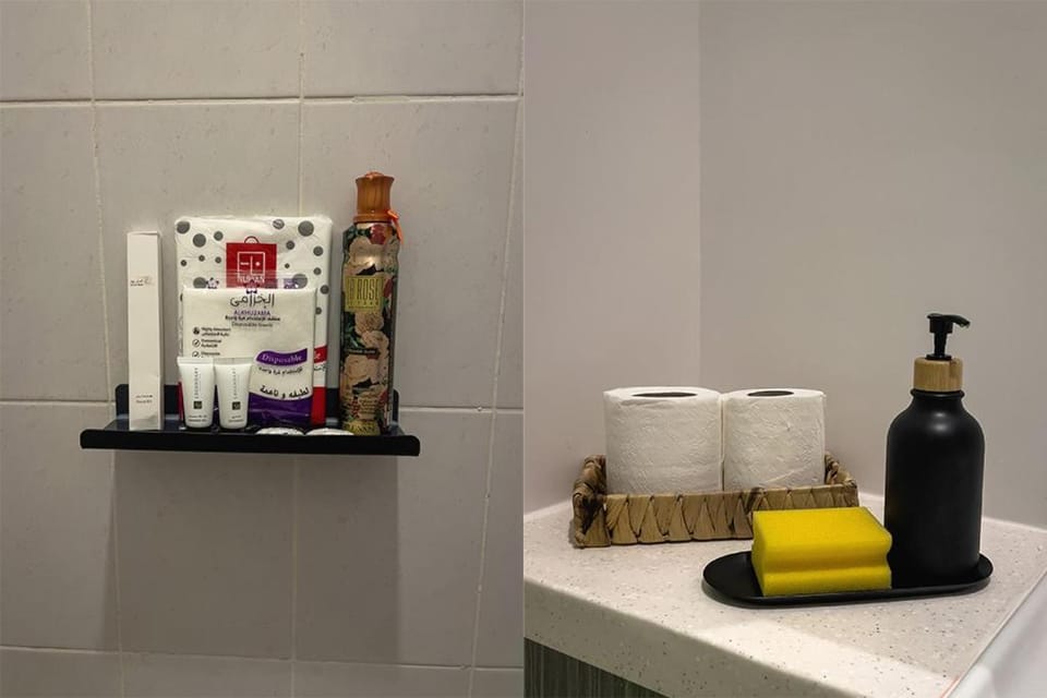 Shower, Bathroom, internet