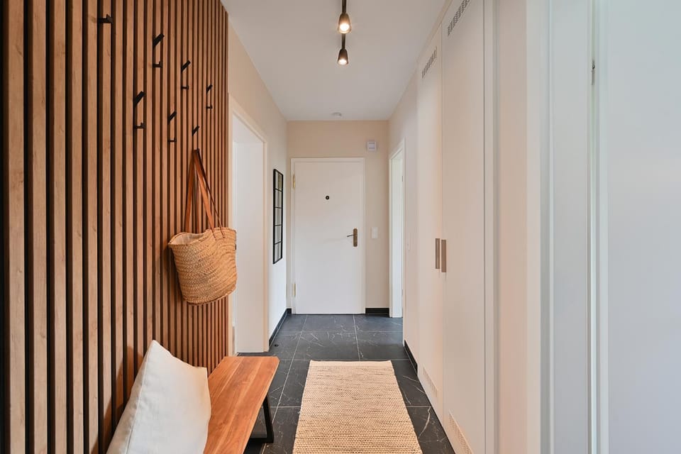 Photo of the whole room, wardrobe