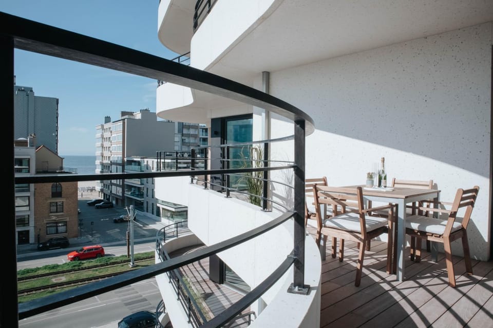 Balcony/Terrace, Balcony/Terrace, Beach