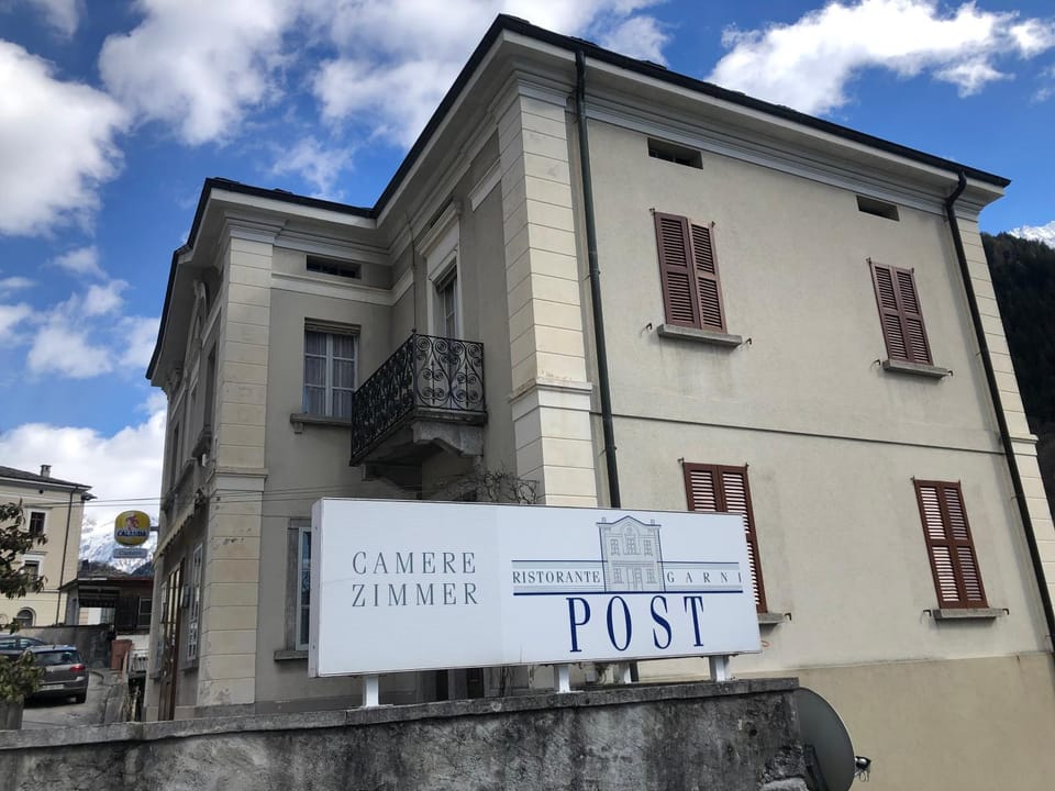 Das Pöstli – Ristorante Garni Post Inn in Canton of Grisons