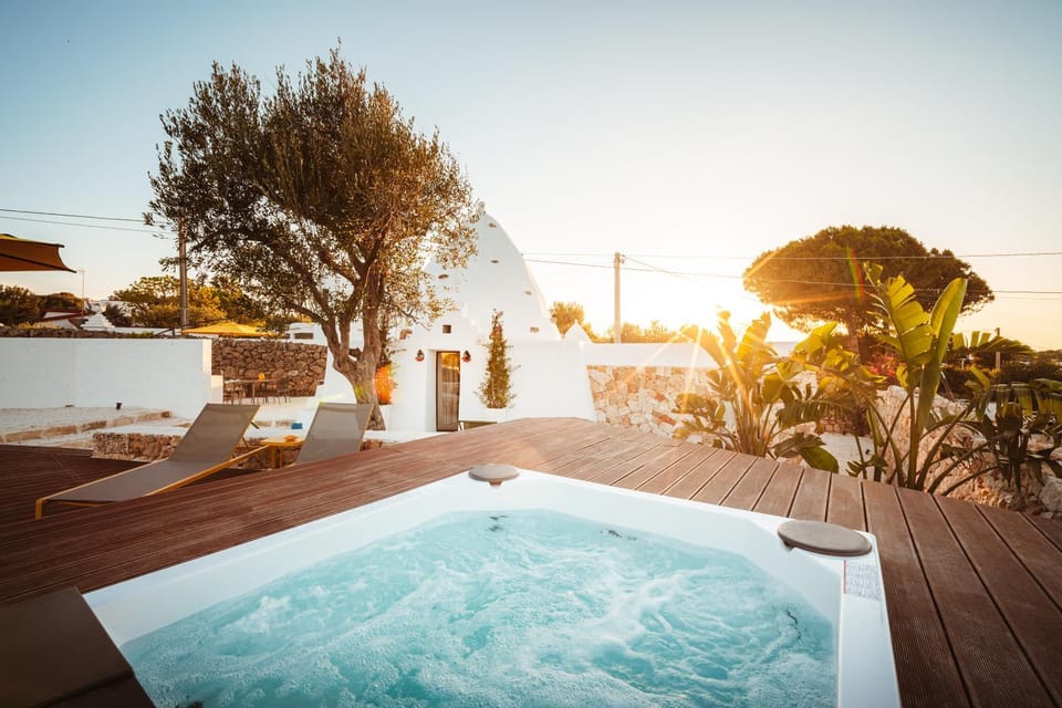 Day, Natural landscape, Pool view, Sea view, Swimming pool, Sunrise, Sunset, sunbed