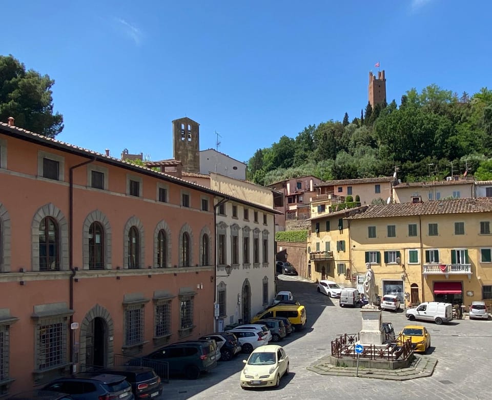 Neighbourhood, Street view
