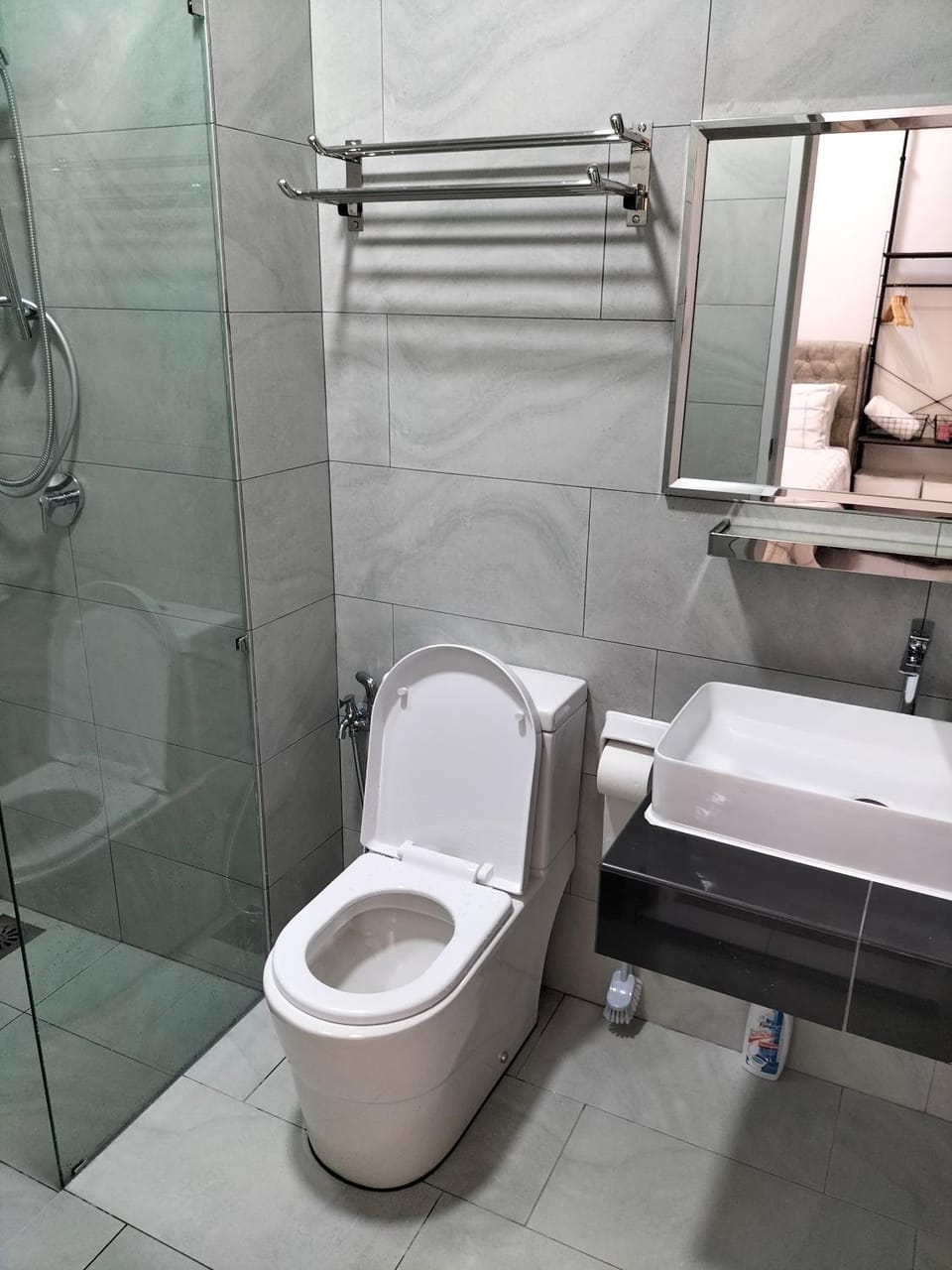 Sky Tree Serviced Apartment at Bukit Indah With Netflix Apartment in Johor Bahru