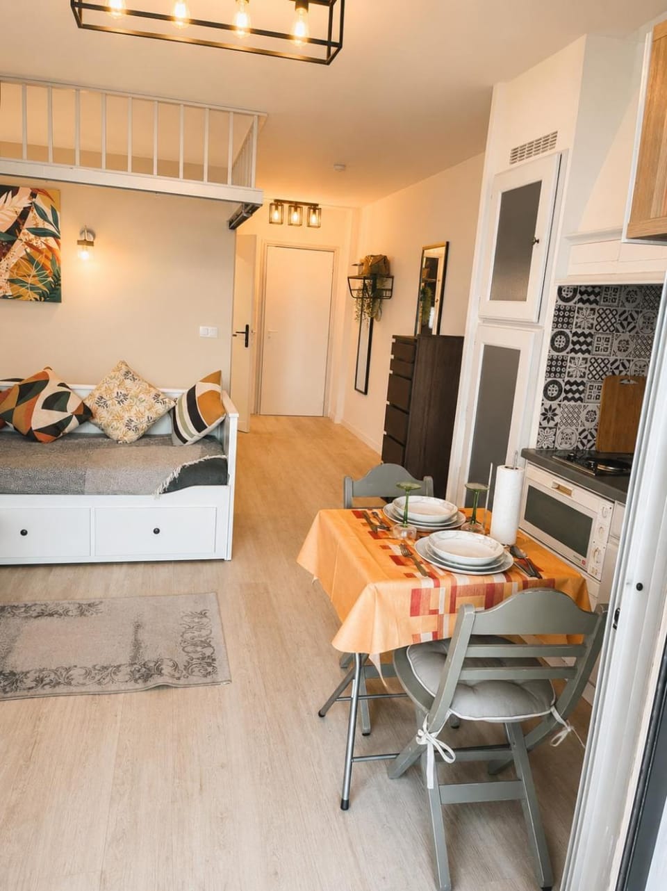 Studio tout confort, parking privé, terrasse et plage Apartment in Antibes