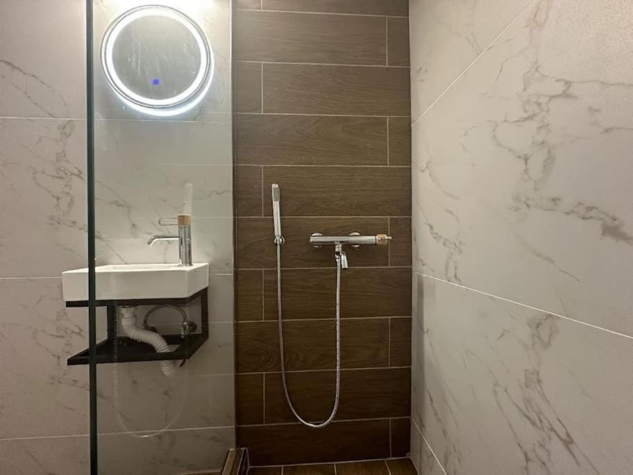 The Koukaki Urban Escape Apartment Apartment in Kallithea