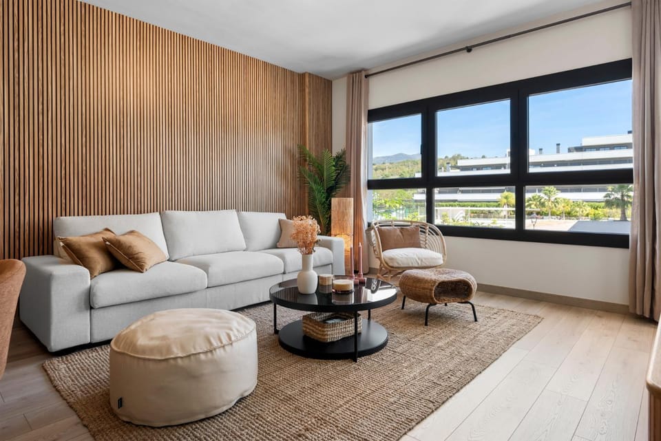 Brand New Chic Apartment - City, pool & Beach Apartment in Estepona