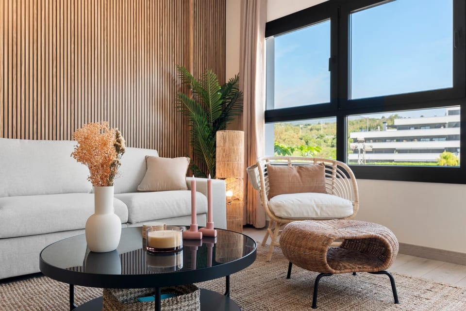 Brand New Chic Apartment - City, pool & Beach Apartment in Estepona