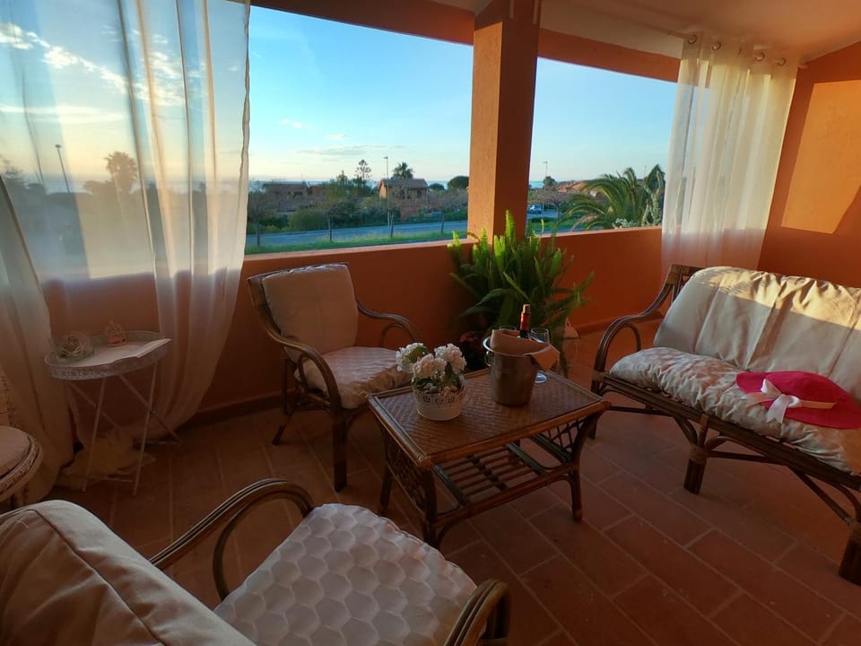 View (from property/room), Balcony/Terrace