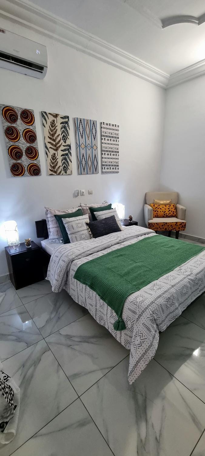 Bed, Photo of the whole room