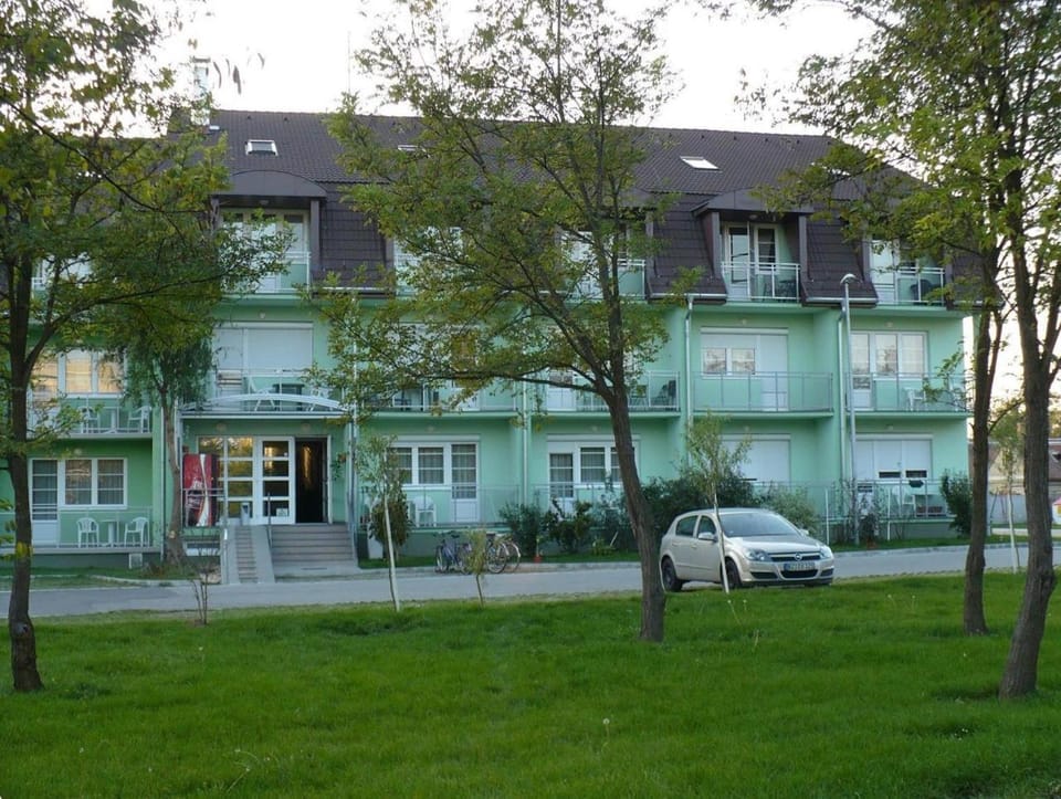 Property building, Parking