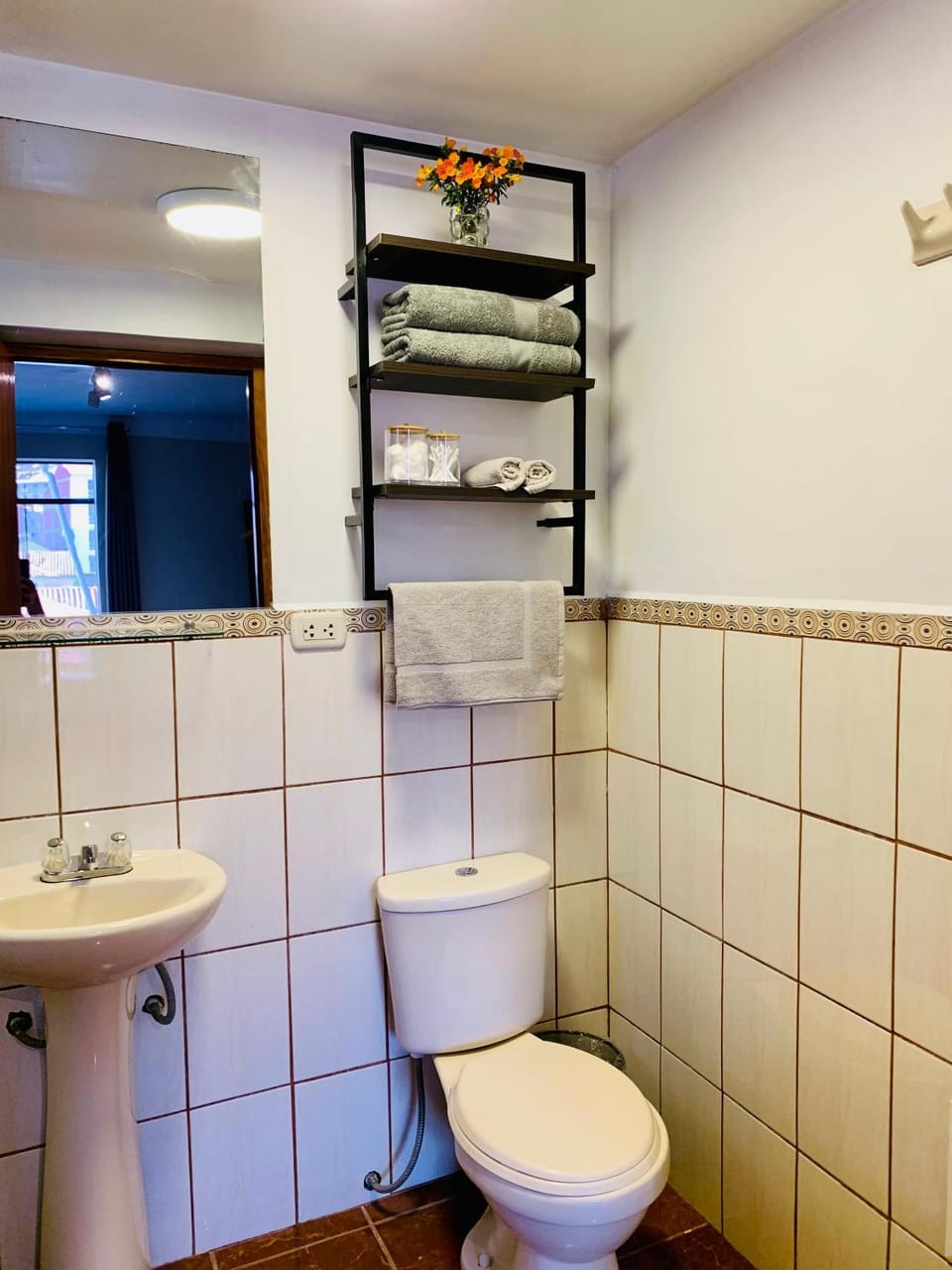 Toilet, Bathroom, towels